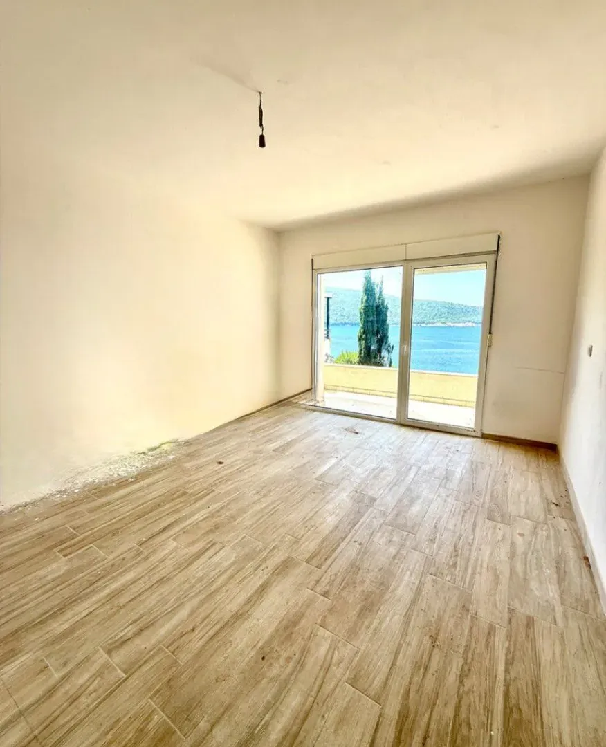 Sale, house, 545m², Kruče, Ulcinj