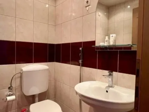 Sale, two bedroom apartment, 70m², Petrovac, Budva - image 4