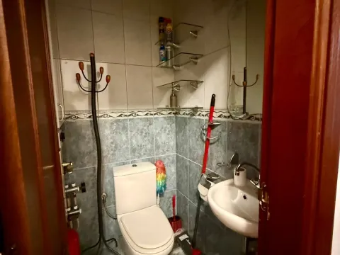 Izdavanje, trosoban stan, 100m², Tuški Put, Podgorica - image 11