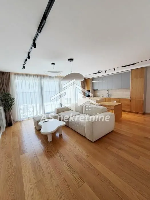 Rent, three bedroom apartment, 125m², Crveni Krst, Beograd