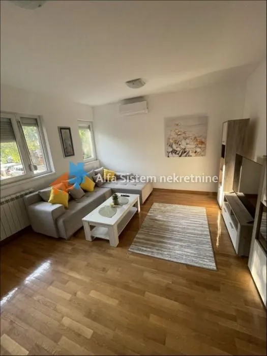 Izdavanje, dvosoban stan, 55m², Fon (Fon - Bilećka), Voždovac Sve Podlokacije