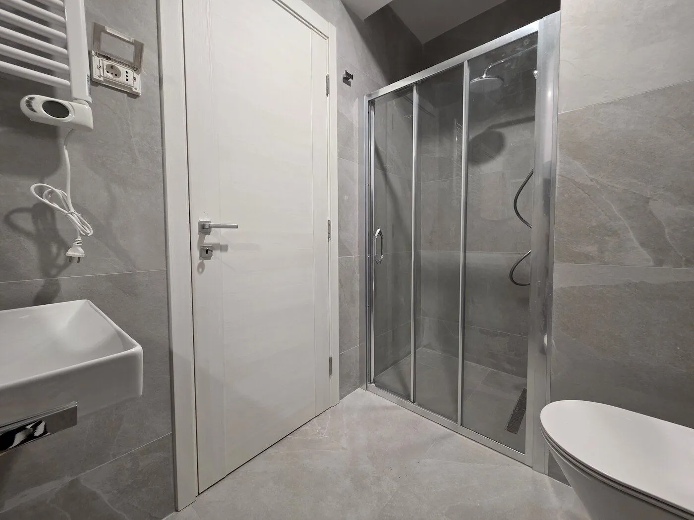 Rent, apartment, 95m², Central Point, Podgorica