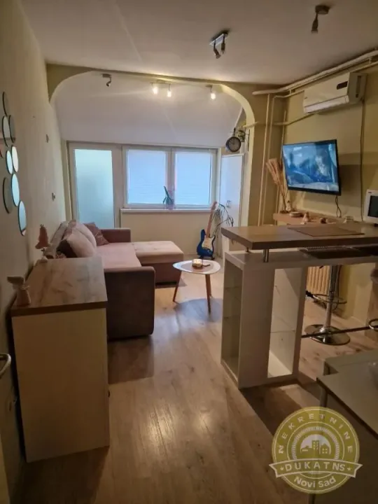Rent, two bedroom apartment, 43m², Bulevar Oslobodjenja, Novi Sad Sve Podlokacije