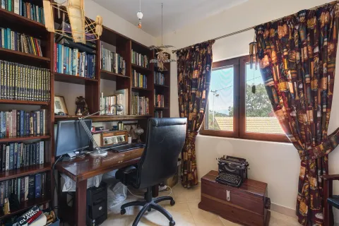 Prodaja, kuća, 180m², Bar, Crna Gora - image 15