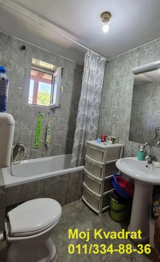 Prodaja, kuća, 244m², Čenej, Novi Sad Sve Podlokacije