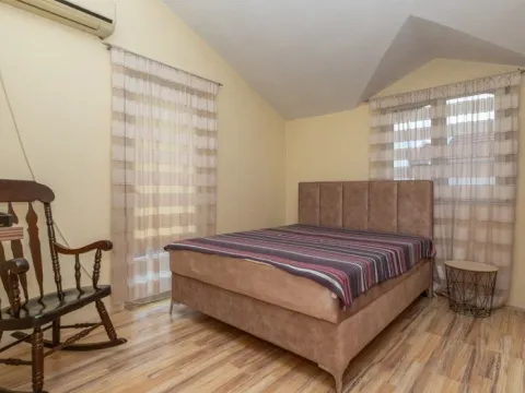 Sale, house, 258m², Pod Goricom, Podgorica - image 10