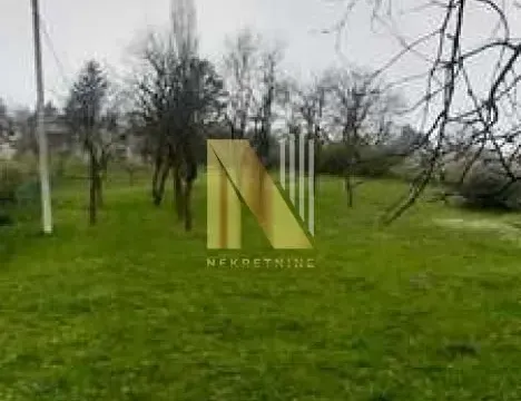 Zemljište in Paragovo