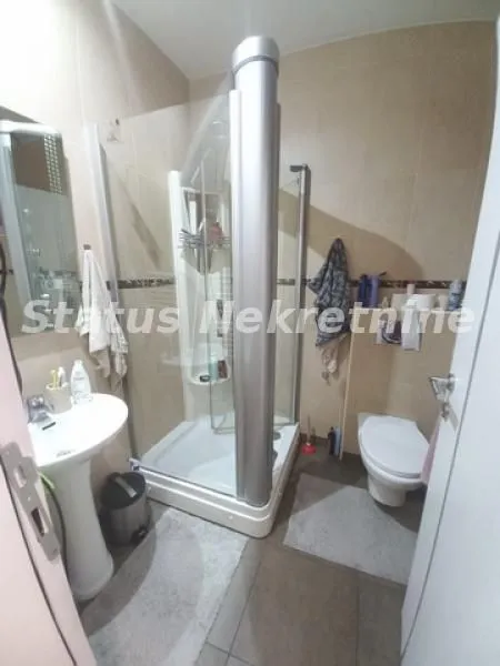Prodaja, četvorosoban stan, 135m², Centar, Novi Sad