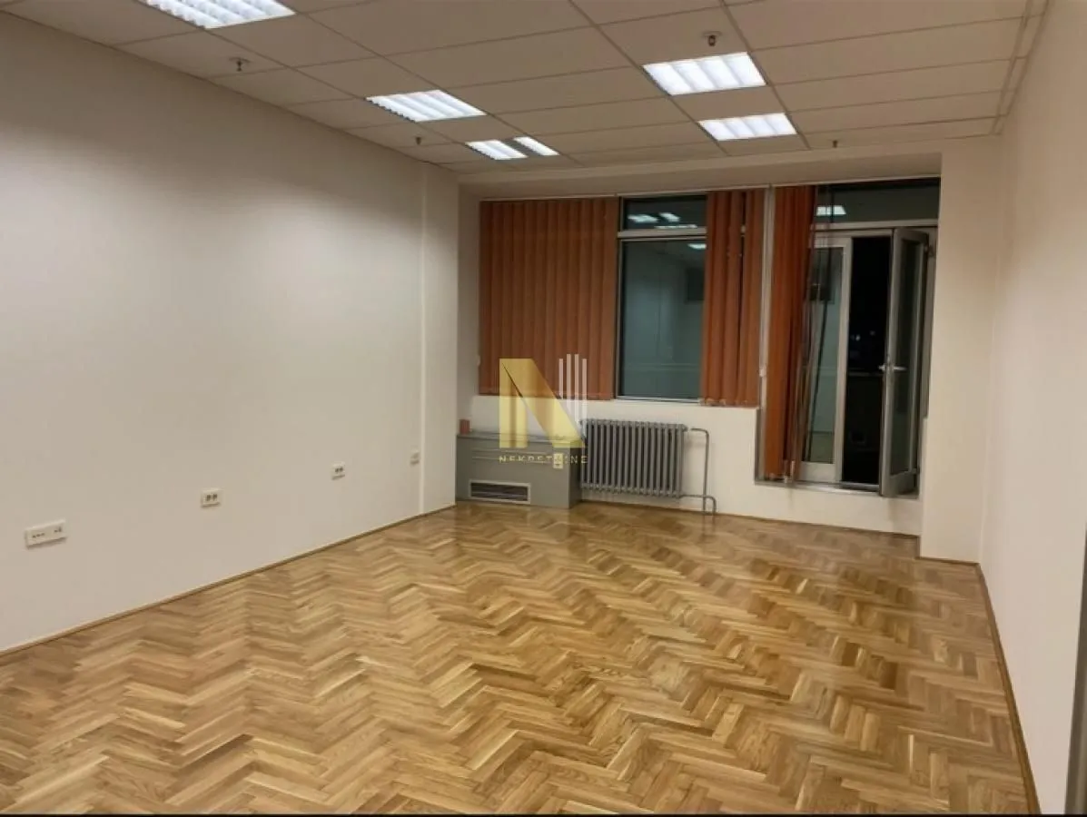 Rent, office space, 126m², Sajmište, Novi Sad