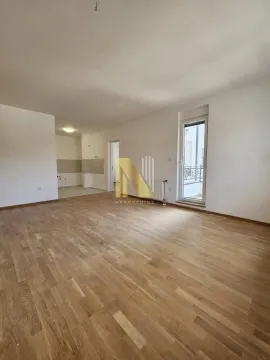 Prodaja, trosoban stan, 83m², Bulevar patrijarha Pavla, Novi Sad Sve Podlokacije - image 3