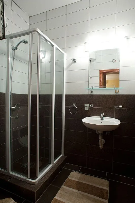 Prodaja, ugostiteljski objekat, 1723m², Buljarica, Budva