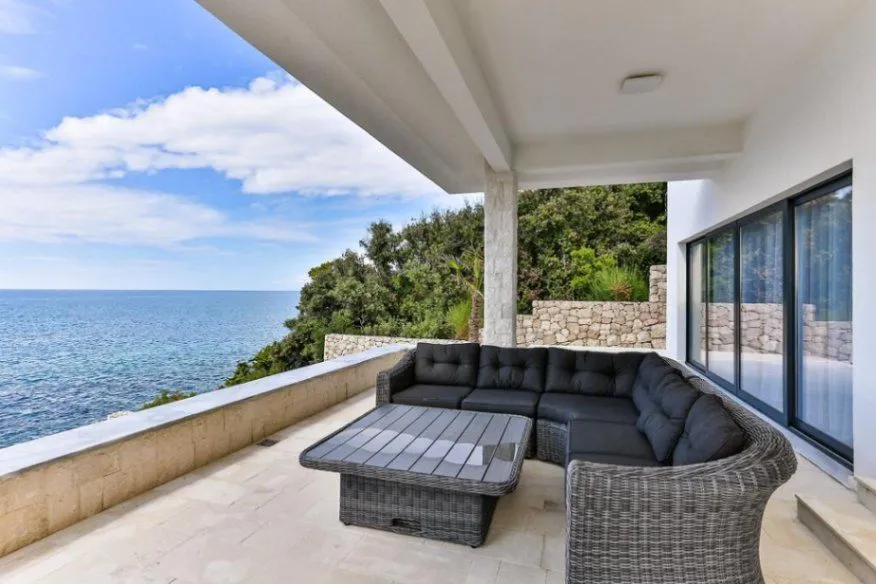 Sale, house, 342m², Utjeha, Bar