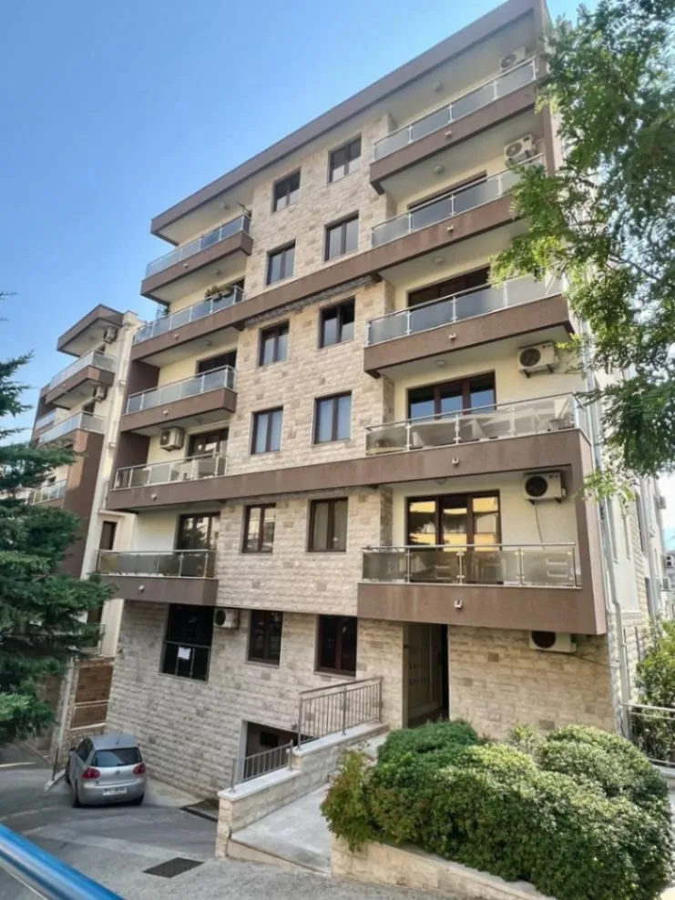 Sale, three bedroom apartment, 83m², Gospoština, Budva
