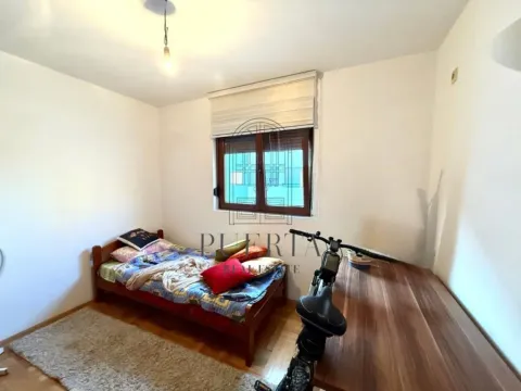 Prodaja, dvosoban stan, 55m², Stari Aerodrom, Podgorica - image 5