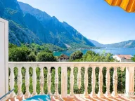 Sale, two bedroom apartment, 53m², Orahovac, Kotor - image 18