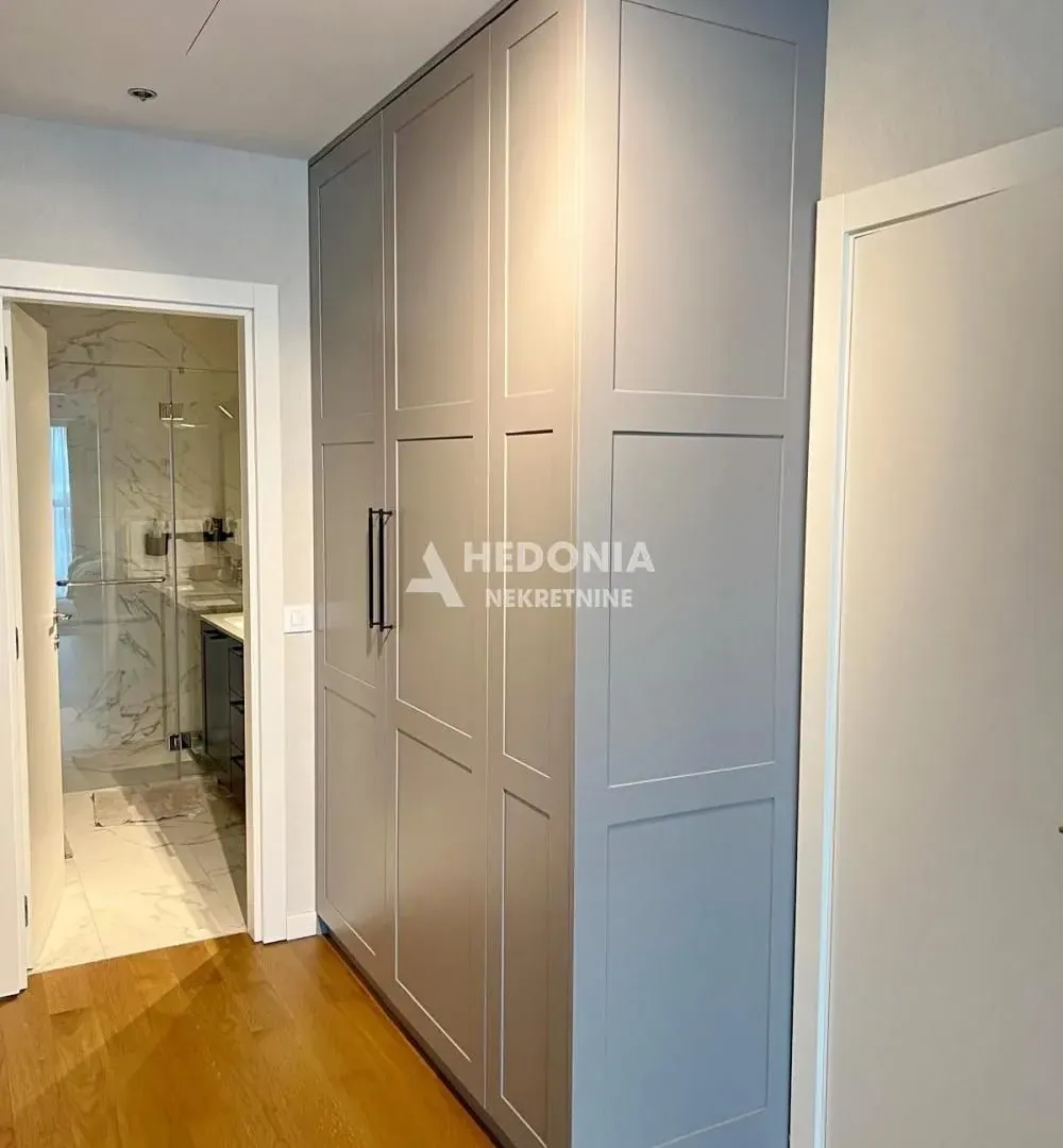 Sale, four bedroom apartment, 124m², Novi Beograd Blok 65, Novi Beograd Sve Podlokacije