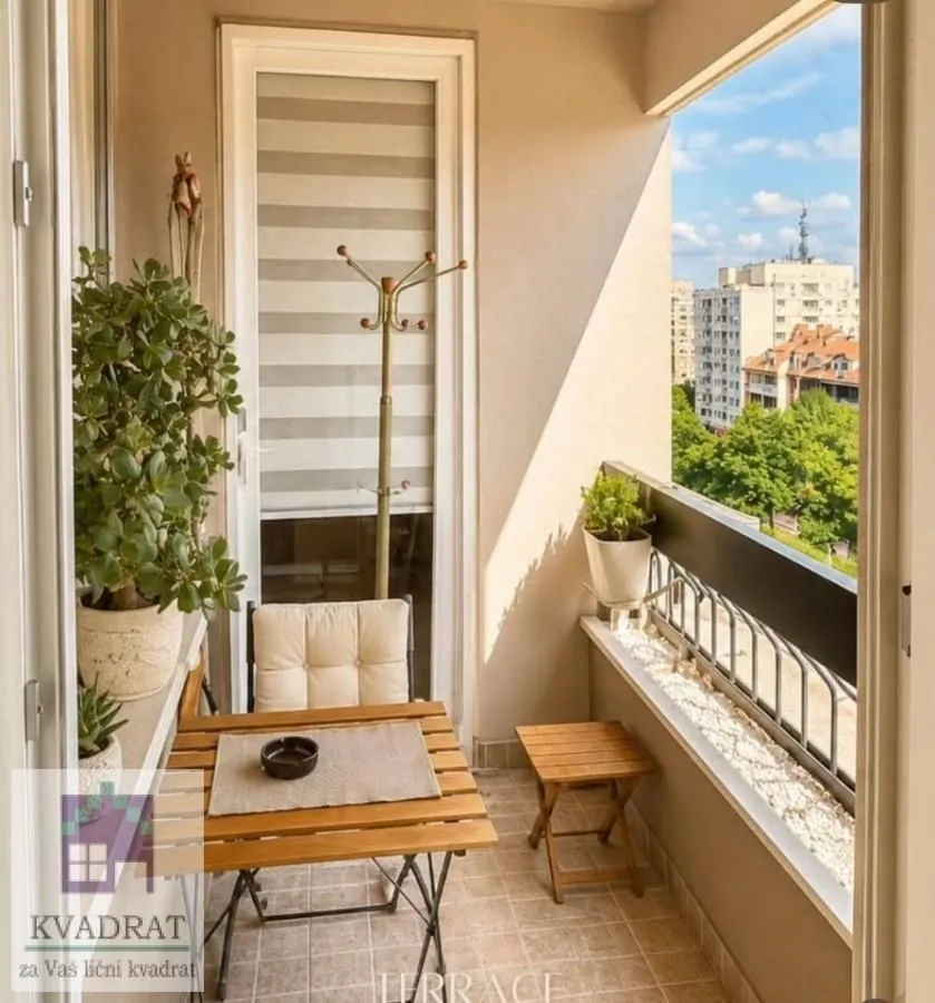 Prodaja, trosoban stan, 80m², Novo naselje, Novi Sad