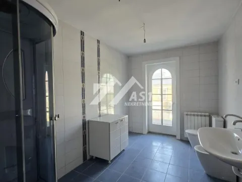 Rent, house, 360m², Telep, Novi Sad Sve Podlokacije - image 3