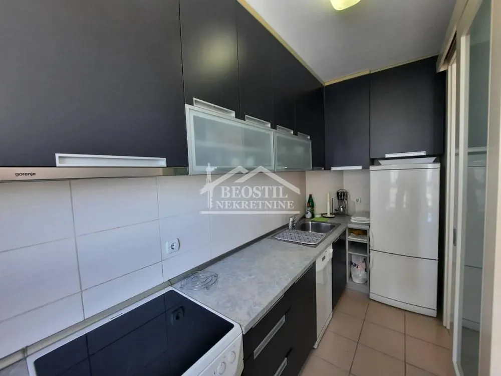 Rent, one bedroom apartment, 45m², Belvil, Beograd