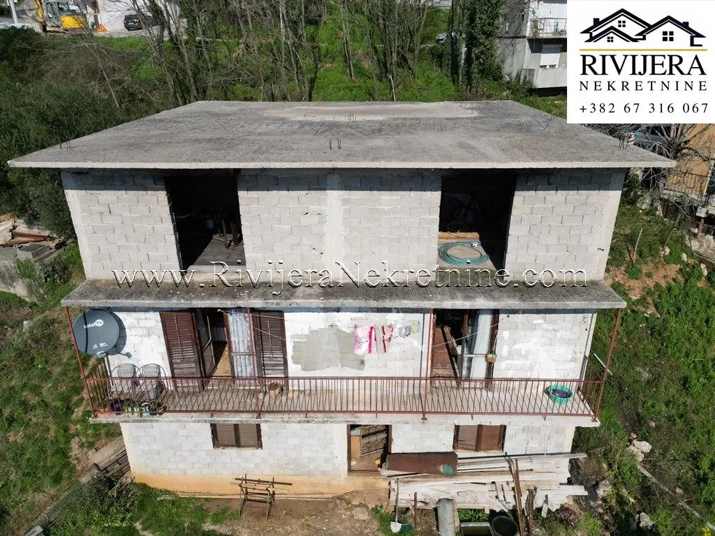 Prodaja, kuća, 232m², Sušćepan, Herceg Novi