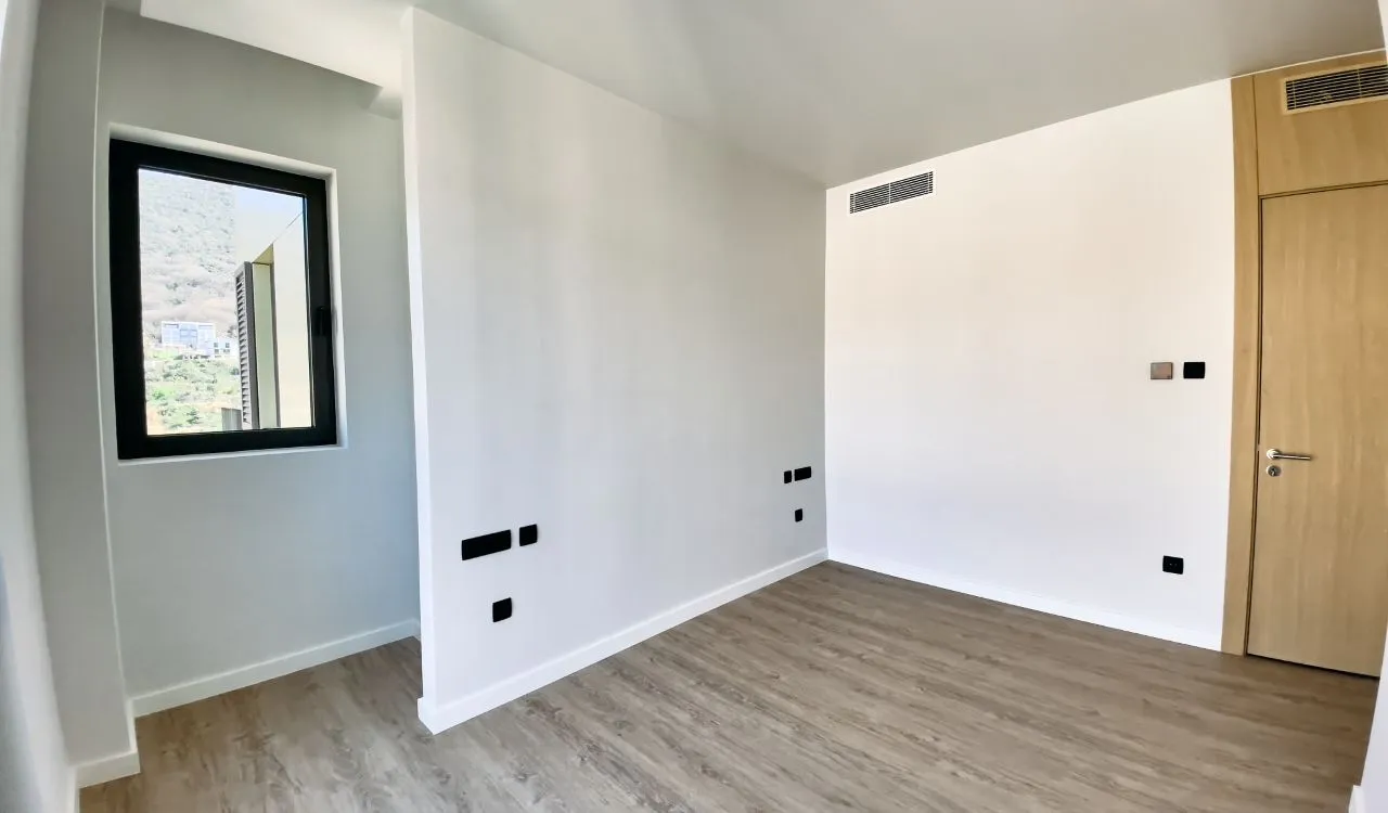 Prodaja, dvosoban stan, 102m², Porto Montenegro, Tivat