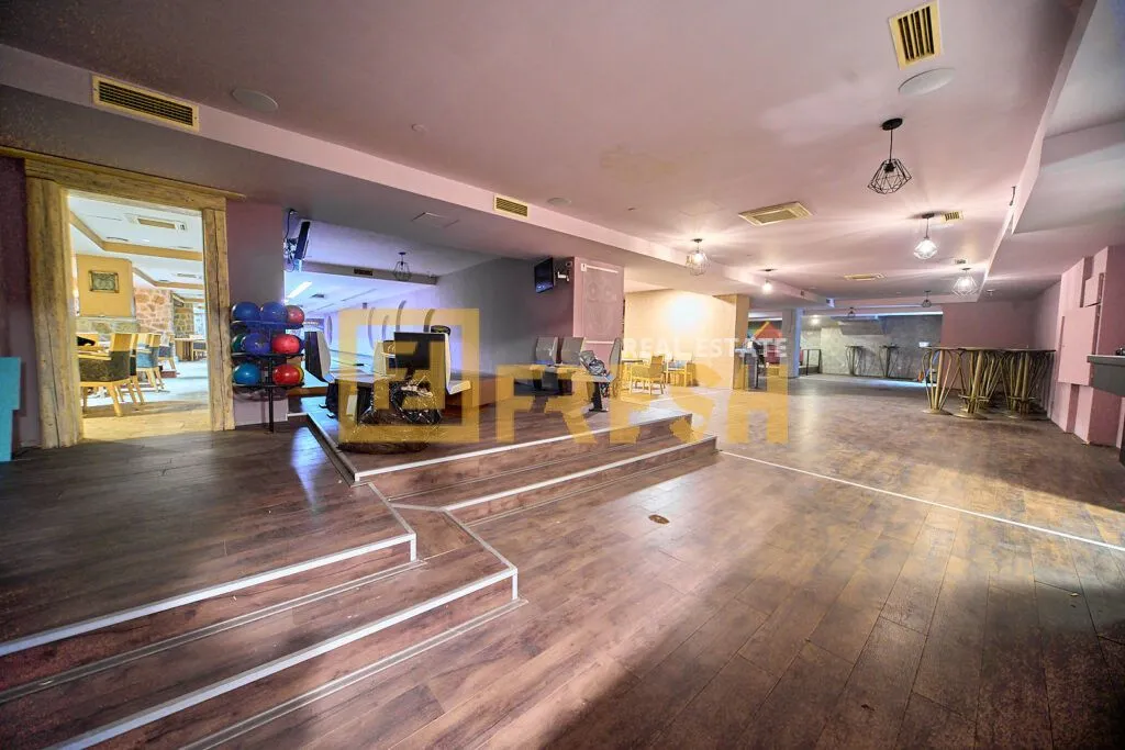 Sale, office space, 1343m², Centar, Podgorica