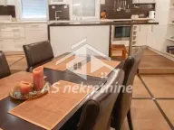 Izdavanje, četvorosoban stan, 140m², Obilićev Venac, Beograd - image 9