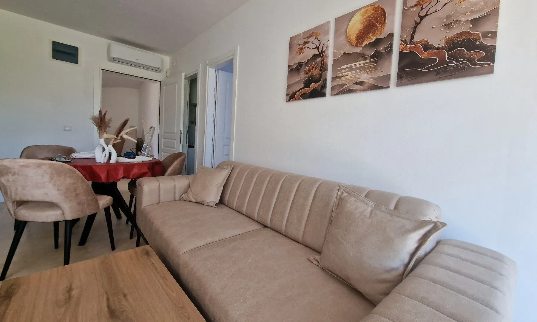Sale, house, 300m², Radanovići, Kotor