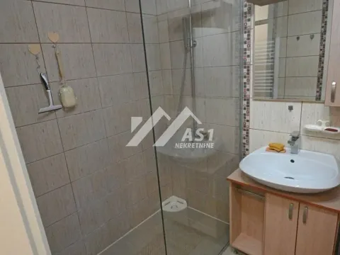 Rent, four bedroom apartment, 90m², Bulevar Oslobodjenja, Novi Sad Sve Podlokacije - image 8