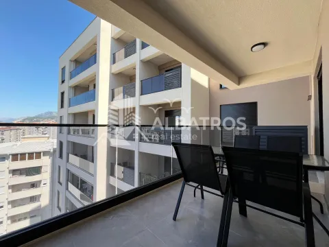 Izdavanje, jednosoban stan, 63m², Centar, Bar - image 13