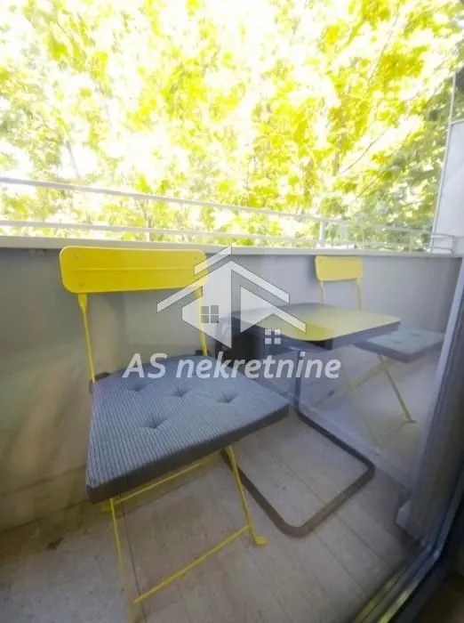 Izdavanje, stan, 33m², Stari Grad, Beograd