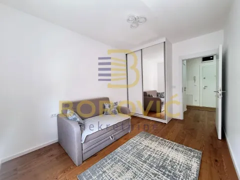 Rent, two bedroom apartment, 67m², Višnjička Banja, Palilula Sve Podlokacije - image 12