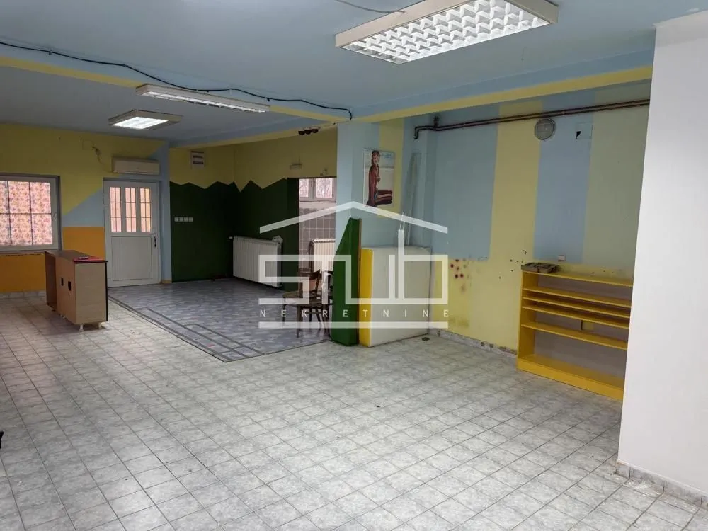 Izdavanje, poslovni prostor, 120m², Kneževac, Beograd