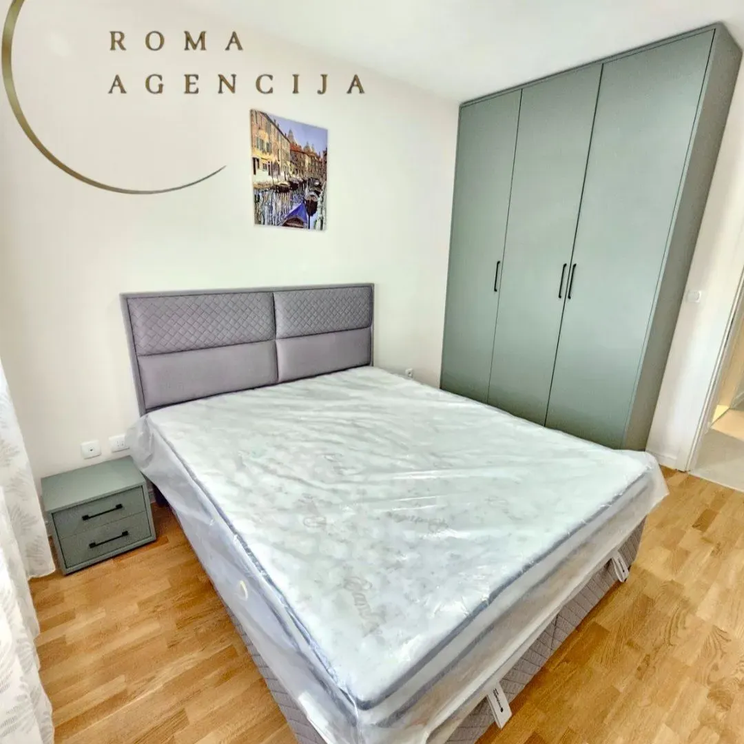 Rent, one bedroom apartment, 40m², Pobrežje, Podgorica