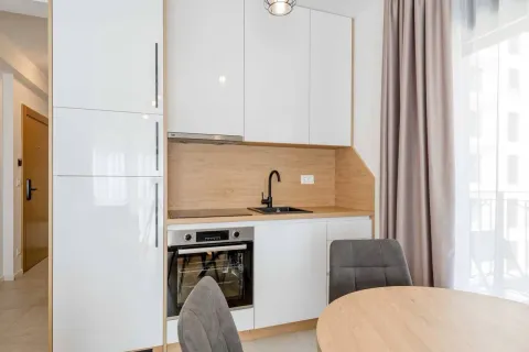 Rent, two bedroom apartment, 70m², Bečići, Budva - image 2