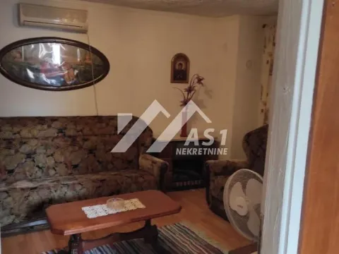 Izdavanje, dvosoban stan, 50m², Centar, Novi Sad - image 4