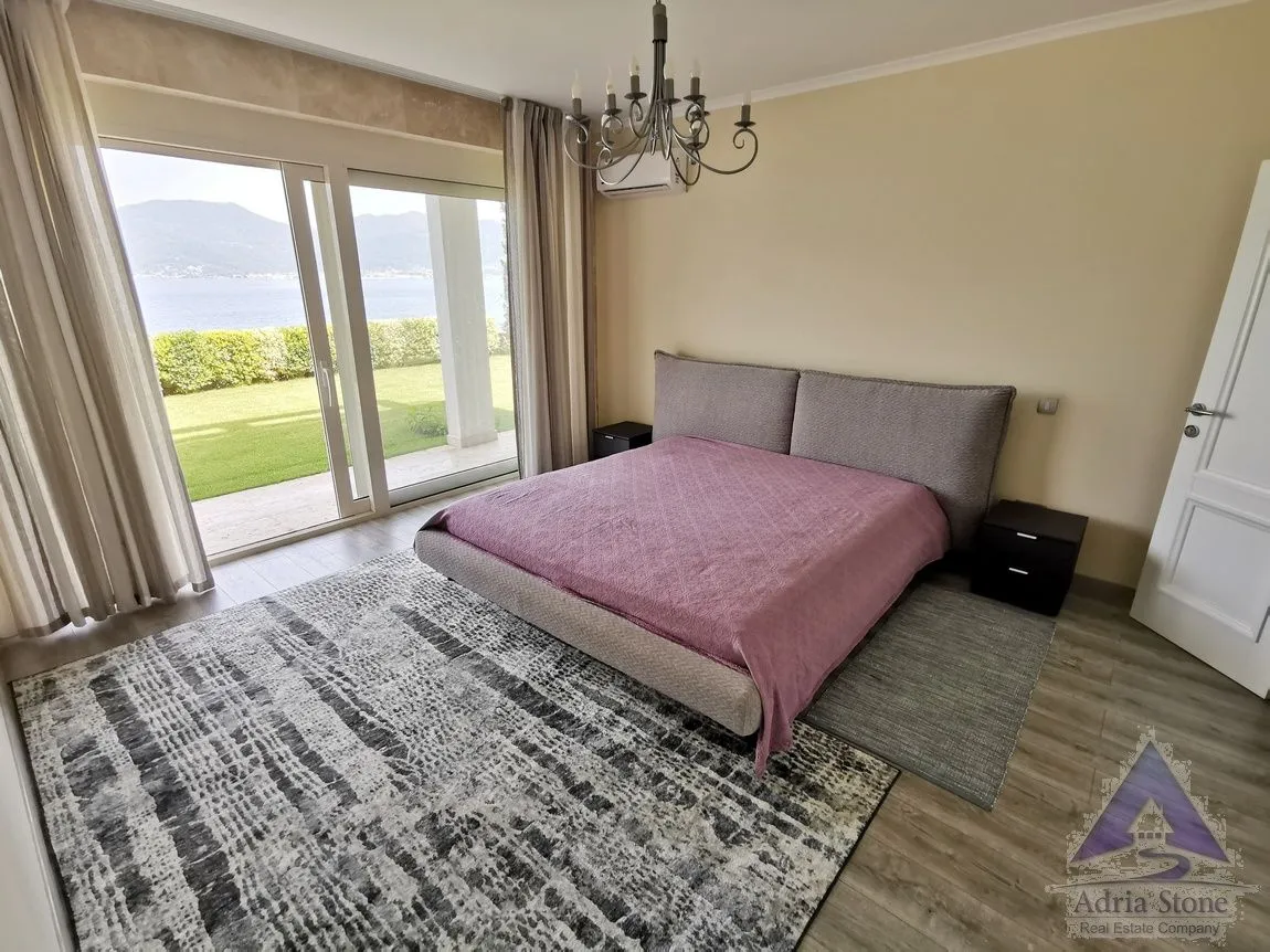 Prodaja, kuća, 185m², Krašići, Tivat
