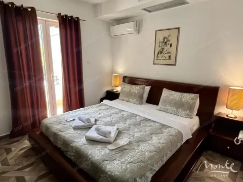 Prodaja, poslovni prostor, 320m², Kotor, Crna Gora - image 16