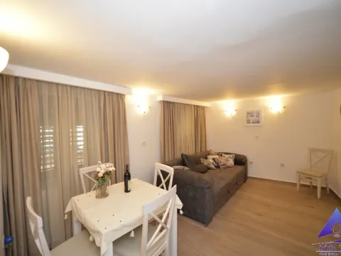 Prodaja, jednosoban stan, 52m², Grad, Kotor - image 6
