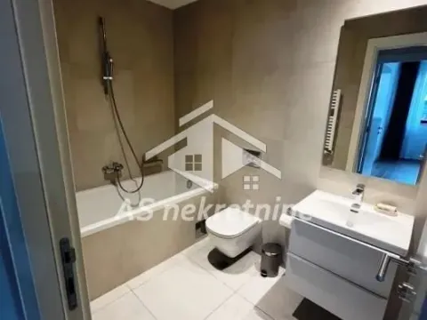 Izdavanje, trosoban stan, 79m², Savski Venac, Beograd - image 26