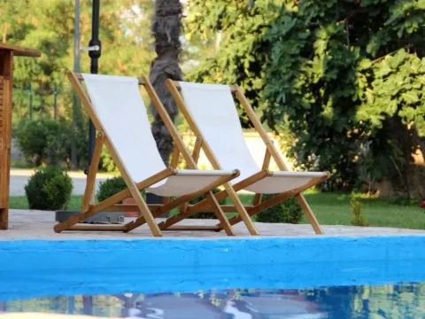 Izdavanje, kuća, 250m², Tološi, Podgorica - image 6