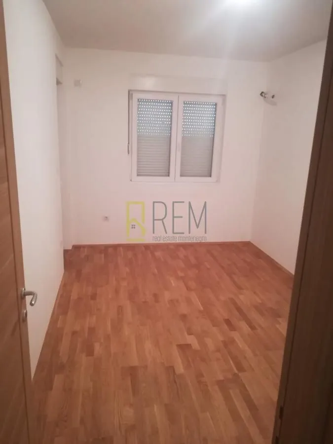 Rent, two bedroom apartment, 70m², Stari Aerodrom, Podgorica