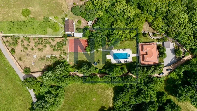Rent, house, 400m², Podgorica, Crna Gora
