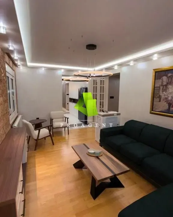 Prodaja, četvorosoban stan, 156m², Palilula, Niš