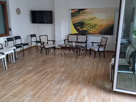 Stan in Vračar Hram