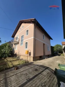 Izdavanje, kuća, 253m², Sremska Kamenica, Petrovaradin - image 31
