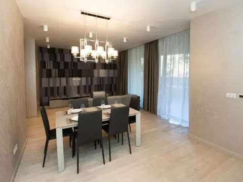 Prodaja, dvosoban stan, 89m², Centar, Budva - image 17