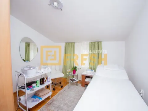 Prodaja, dvosoban stan, 75m², Centar, Podgorica - image 13