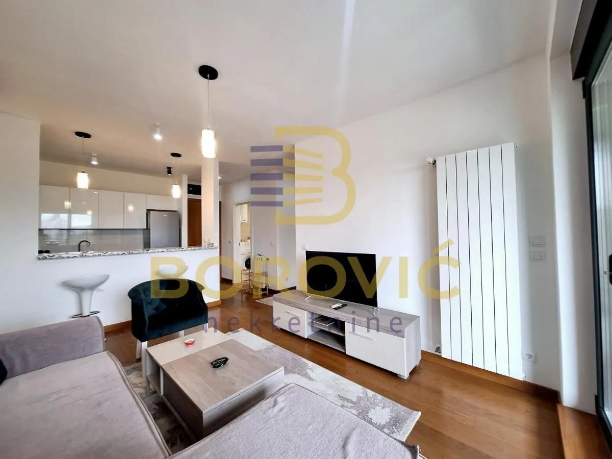 Rent, two bedroom apartment, 44m², Vračar Sve Podlokacije, Beograd