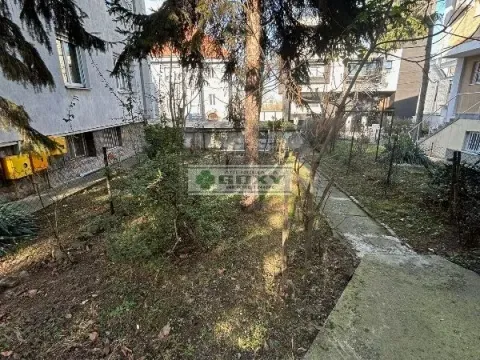 Prodaja, trosoban stan, 87m², Savski Venac, Beograd - image 2